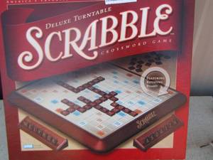 lot 154 image: deluxe turntable scrabble crossword game