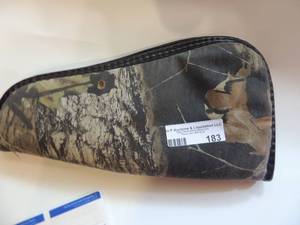 lot 183 image: CAMO PADDED PISTOL CASE  - PADDED