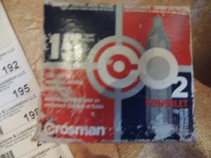 lot 192 image: CROSSMAN O2 CARTRIDGES  QTY 13