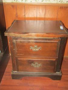 lot 126 image: 23x22x17 night stands qty 2 unknown name