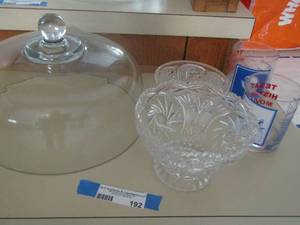 lot 192 image: cake plate cover, qty 2 Texas history movies glass cups, qty 2 crystal bowls