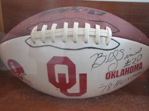 lot 332 image: OU Oklahoma SOONERS  SIGNED FOOTBALL 19 78 HEISMAN  BILLY SIMS