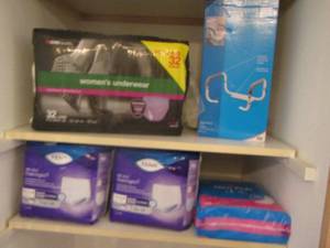 lot 366 image: LgXL adult diapers, Maxi pads extra