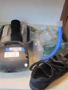 lot 370 image: Phillips nebulizer, foot boot one size fits all