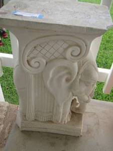 lot 399 image: elephant plant stand