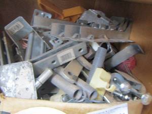 lot 41 image: large lot of various springs, various brackets