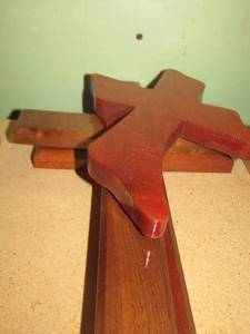 lot 152 image: Dark wooden crosses qty 3