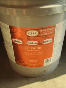 lot 263 image: exterior premium paint in 5 gallon bucket