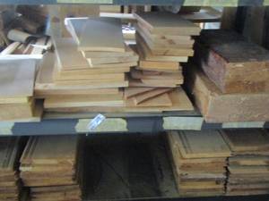 lot 323 image: WOOD PIECES OF VARIOUS SIZES