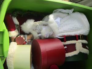 lot 421 image: Christmas dcor- angels- gift boxes for dcor