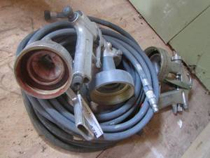 lot 478 image: paint spray rigs plus hose