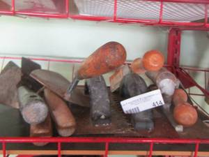 lot 414 image: TROWELS FOR TILE & CONCRETE WORK
