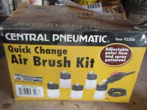 lot 409 image: quick change air brush kit