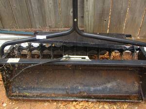 lot 446 image: YARD AERATOR  - TOWS BEHIND LAWN MOWERTRACTOR