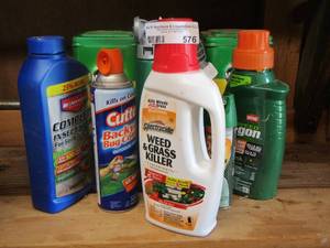 lot 576 image: weed killer, insect killer, plant food