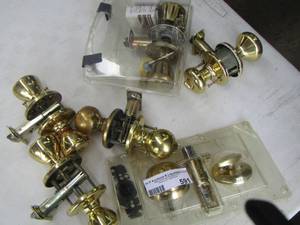 lot 591 image: used door knobs locks