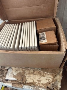 lot 437 image: multi pieces of tiles
