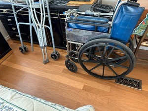 lot 617 image: INVACARE WHEELCHAIR, WALKER W WHEELS & CRUTCHES
