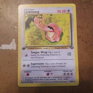 lot 2 image: 1st Edition Pokemon Lickitung 3864 Uncommon NMM