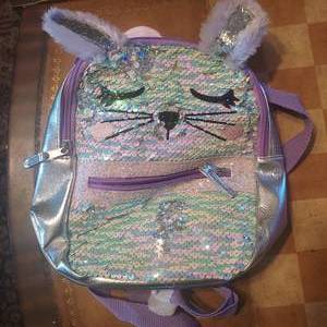 lot 26 image: New Sparkling Kitten Childrens Backpack with tags