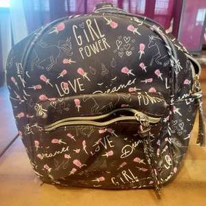 lot 27 image: Girl Power Childrens backpack