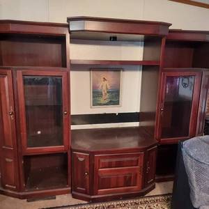 lot 37 image: Very large entertainment center (9.5x76x23)