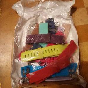 lot 111 image: Bag of watch bands
