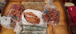 lot 113 image: Large Vintage collection of Lincoln Logs
