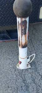 lot 145 image: Bulldog gooseneck coupler
