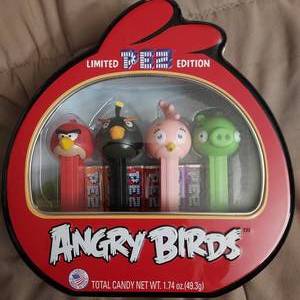 lot 149 image: New in Package Angry Birds PEZ dispensers