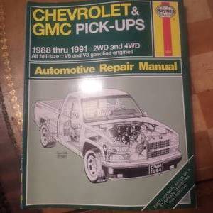 lot 164 image: Vintage 988-1991 Haynes Chevrolet repair manual