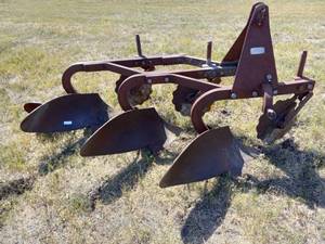 lot 514 image: Ford blade plow model IO-204