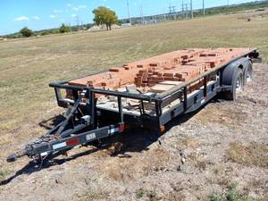 lot 503 image: 18 ft Dual Axle Utility Trailer.  Made by Streme Trailers.  Has Title. This item is scheduled for pick up on the last pickup day