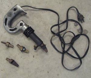 lot 253 image: Ideal tire groover
