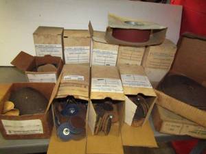 lot 249 image: Assorted Industrial sanding discs as shown