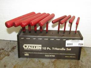 lot 229 image: Allen 9 pc. T-handle set