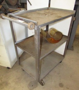 lot 223 image: Lakeside manufacturing metal utility cart