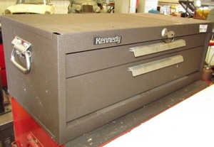lot 209 image: Kennedy tool box with key