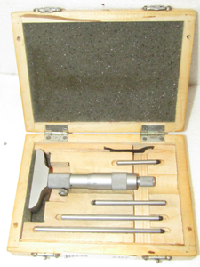 lot 207 image: Depth micrometer set