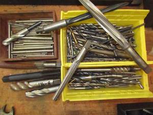 lot 188 image: Assorted milling and drill bits