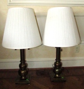 lot 365 image: Stiffel brass base lamp set (Bid is times the quantity of 2)