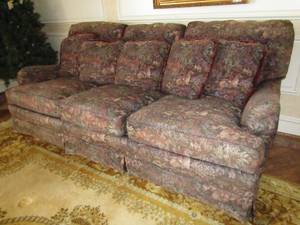 lot 367 image: Sherrill sofa, 84