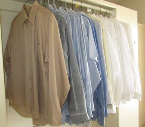 lot 406 image: Assorted name brand dress shirts including Perry Ellis, Joseph A Banks, Nordstrom plus