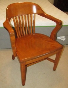 lot 411 image: Mid century solid maple wood occasional chair