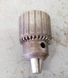 lot 43 image: Jacobs Model 33 Key Type Taper Mounted Drill Chuck