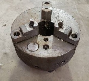 lot 63 image: Very Nice Cushman 10 3-Jaw Lathe w D1-6 Mounts