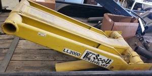 lot 97 image: Scott Level Lift LL2000 Hoist. SEE DESCRIPTION FOR IMPORTANT PICK UP INFORMATION REGARDING THIS ITEM