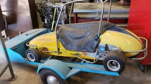 lot 108 image: Rare Vintage Midget Race Car w Custom Fabricated Trailer