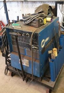 lot 118 image: Miller Syncrowave 250 constant current ACDC arc welder plus all accessories as shown