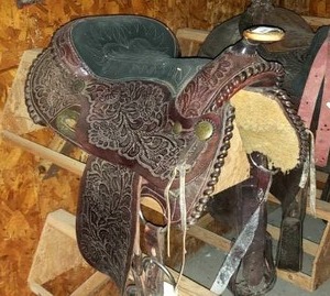 lot 274 image: Beautiful Hand Tooled Saddle by Pauls Saddle Shop